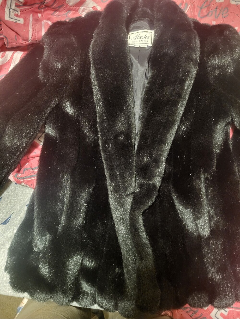 Vintage Alaska Paris New York Shiny Black Faux Fur Coat Jacket
